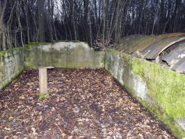 Ligne Maginot - MOLVANGE - A9 - (Ouvrage d'artillerie) - Entrée hommes 
Les restes du casernement extérieur
