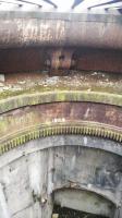 Ligne Maginot - VELOSNES - (Ouvrage d'artillerie) - Bloc 1
Tourelle pour deux armes mixtes
La couronne d'entrainement en rotation et les voussoirs de l'avant-cuirasse