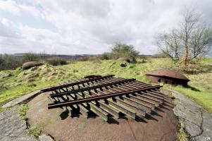 Ligne Maginot - VELOSNES - (Ouvrage d'artillerie) - Bloc 1
Tourelle pour deux armes mixtes