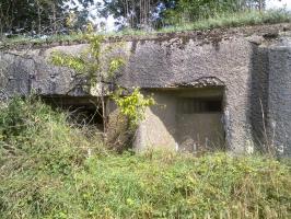 Ligne Maginot - MB9 - HARNEVAUX - (Blockhaus pour canon) - Ouvrage en plein champ.
Les créneau de tir