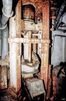 Ligne Maginot - FERMONT - A2 - (Ouvrage d'artillerie) - Bloc 2
Axe-pivot et balancier de la tourelle de mitrailleuses