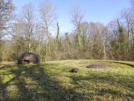 Ligne Maginot - HACKENBERG - A19 - (Ouvrage d'artillerie) - Bloc 3
Tourelle de 81, cloche GFM et prise d'air