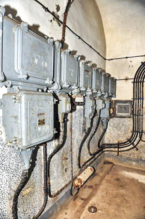Ligne Maginot - MOLVANGE - A9 - (Ouvrage d'artillerie) - Bloc 5
Le tableau divisionnaire du bloc - GOERGEN Claude
