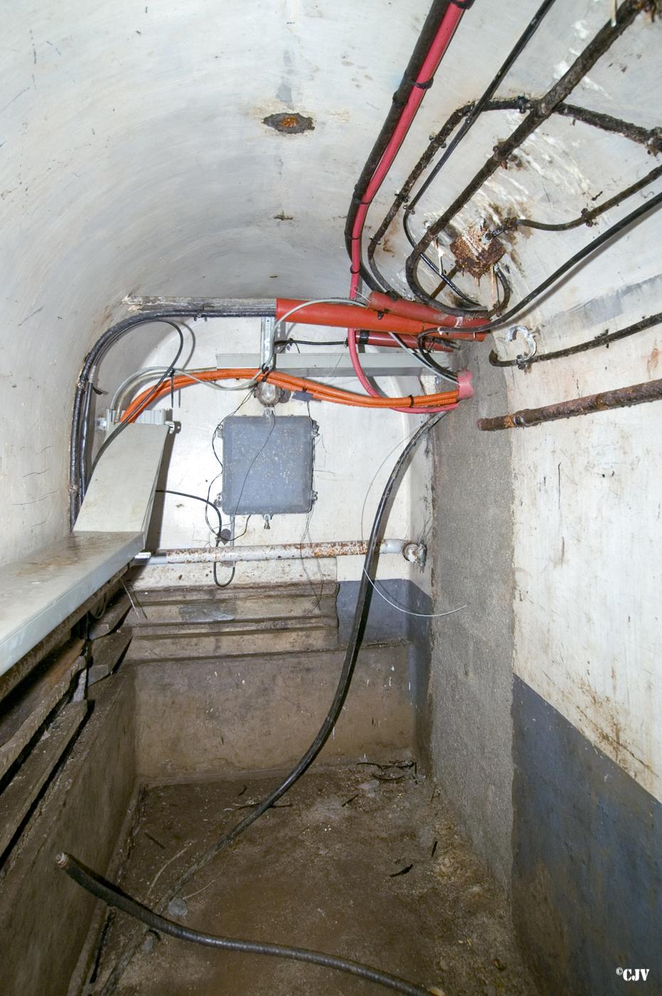 Ligne Maginot - MOLVANGE - A9 - (Ouvrage d'artillerie) - Bloc 7
Le bas du bloc - Lia VERMEULEN