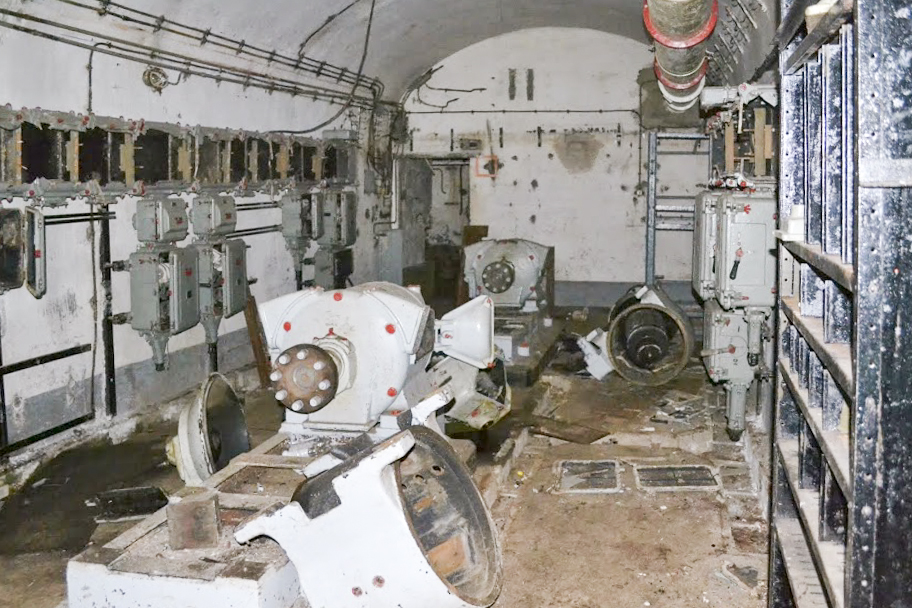 Ligne Maginot - MOLVANGE - A9 - (Ouvrage d'artillerie) - La sous-station avant de l'ouvrage - PAVEL Jan