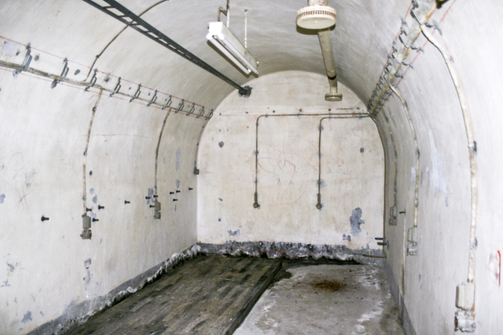 Ligne Maginot - MOLVANGE - A9 - (Ouvrage d'artillerie) - M1
Les alvéoles ont été réaménagées dans les années 50 pour servir de PC à la 4th ATAF de l'OTAN - Michel Teiten