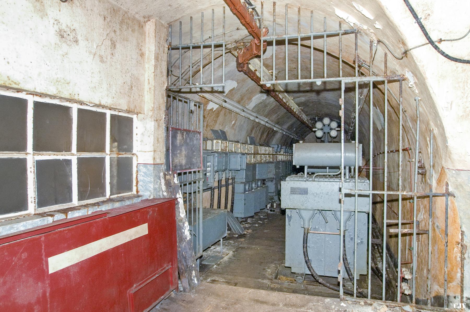 Ligne Maginot - MOLVANGE - A9 - (Ouvrage d'artillerie) - L'usine
L'entrée de la cellule haut tension - Lia VERMEULEN