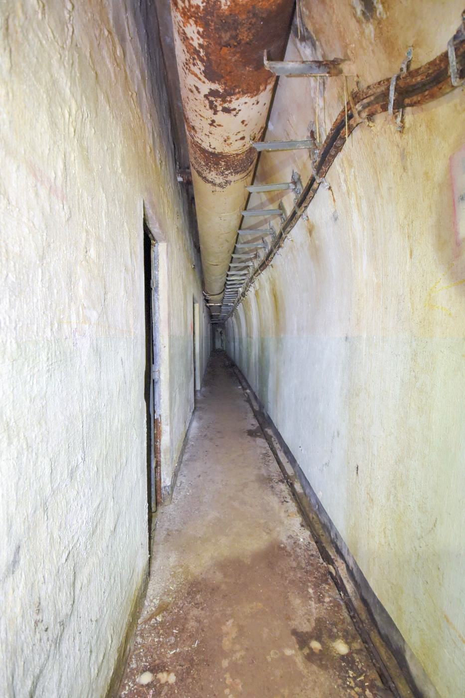 Ligne Maginot - MOLVANGE - A9 - (Ouvrage d'artillerie) - Casernement - Ludovic KNAPP