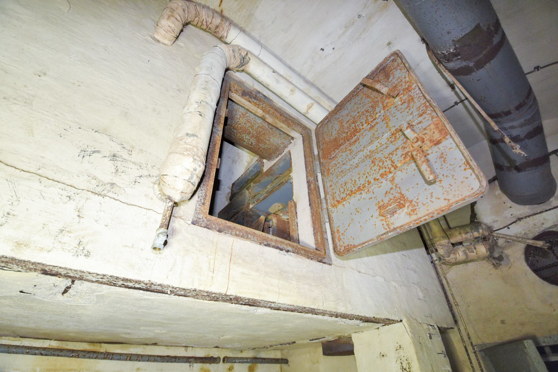 Ligne Maginot - MOLVANGE - A9 - (Ouvrage d'artillerie) - Station de pompage de la caserne - Ludovic KNAPP
