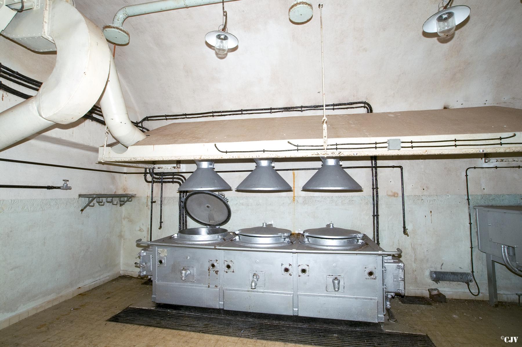 Ligne Maginot - MOLVANGE - A9 - (Ouvrage d'artillerie) - La cuisine - Lia VERMEULEN