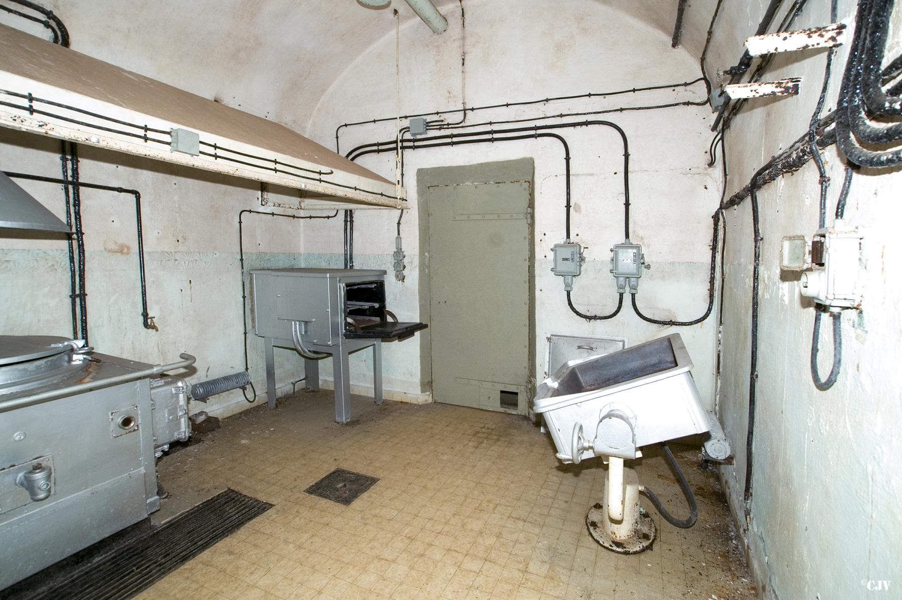 Ligne Maginot - MOLVANGE - A9 - (Ouvrage d'artillerie) - La cuisine - Lia VERMEULEN