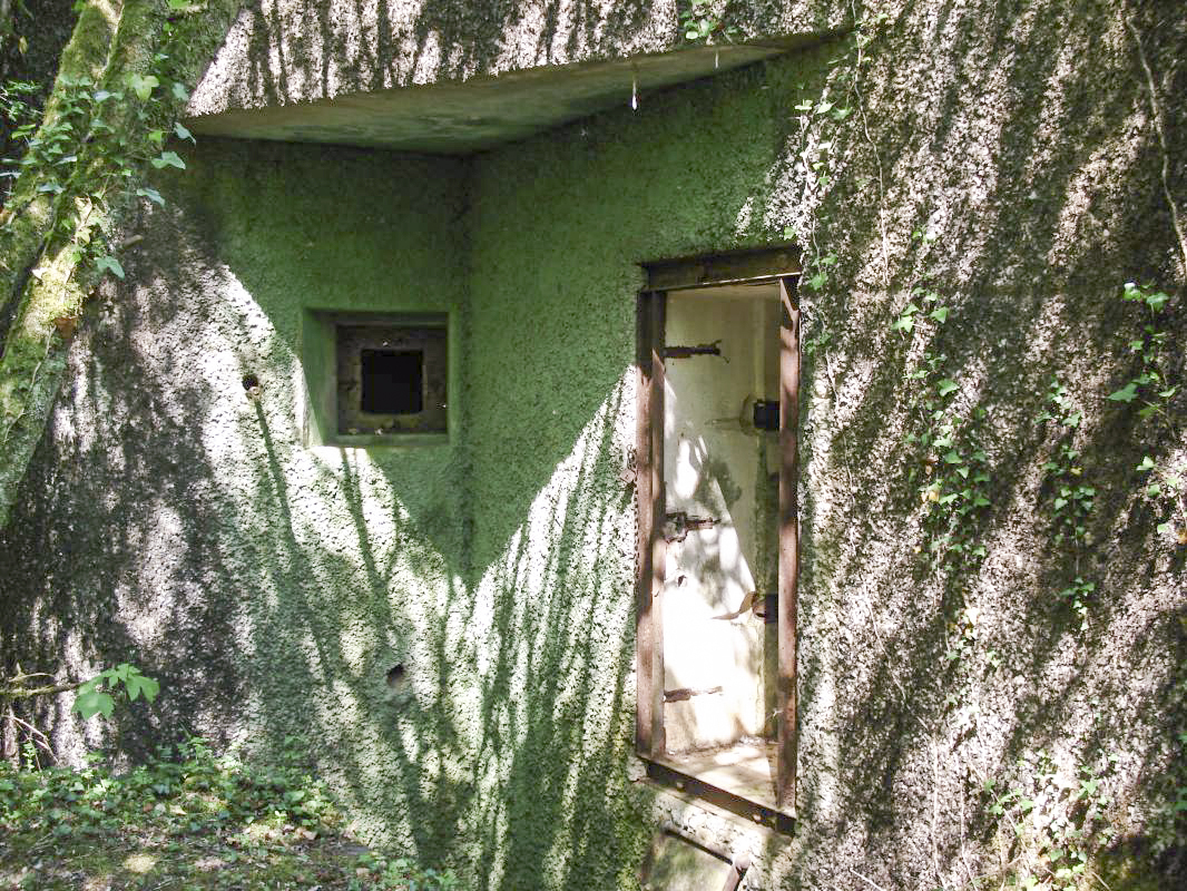 Ligne Maginot - ECOUVIEZ EST - (Casemate d'infanterie - Simple) - L'entrée hommes - R Tucker