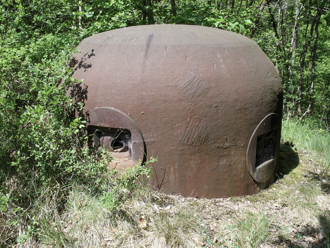 Ligne Maginot - ECOUVIEZ OUEST - (Casemate d'infanterie - Simple) - Cloche GFM - R Tucker