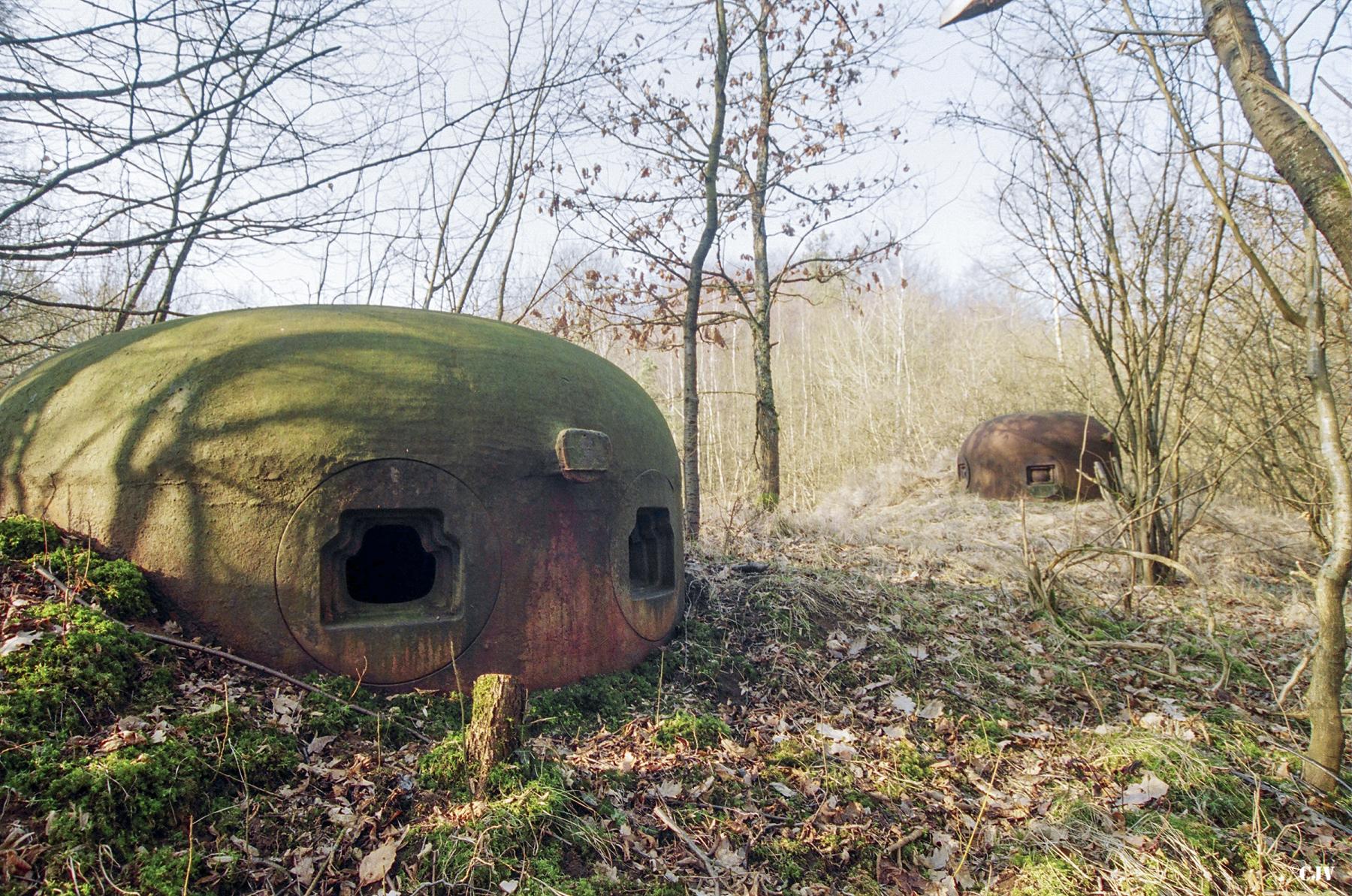 Ligne Maginot - ECOUVIEZ OUEST - (Casemate d'infanterie - Simple) - La première cloche pour arme mixte - Lia VERMEULEN