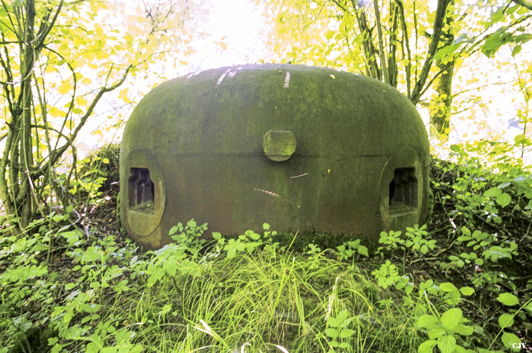 Ligne Maginot - ECOUVIEZ OUEST - (Casemate d'infanterie - Simple) - Cloche AM - Lia VERMEULEN