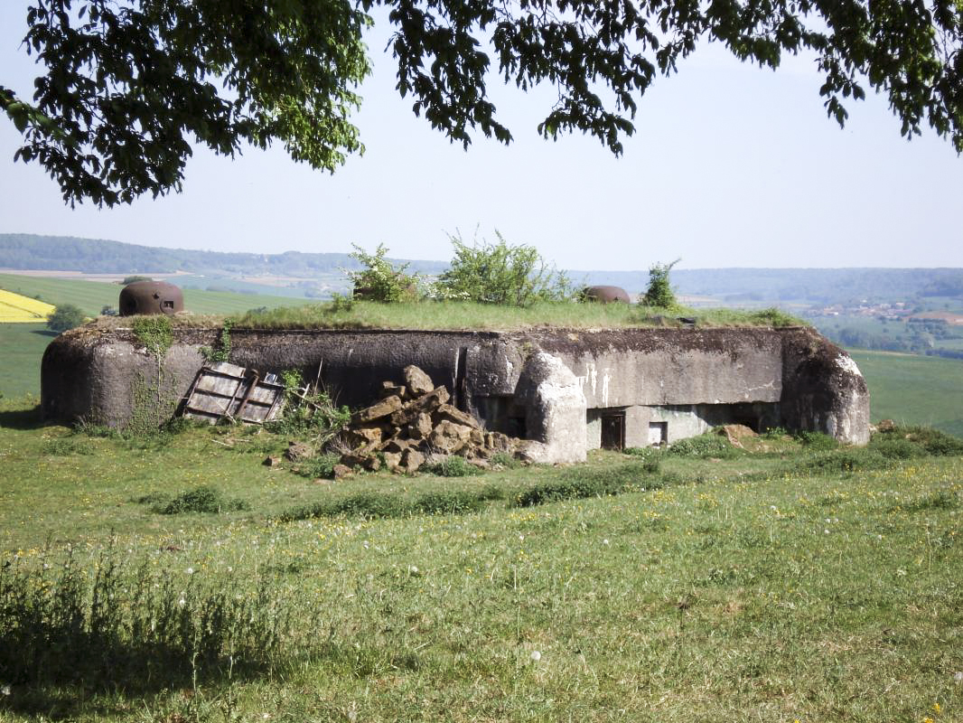 Ligne Maginot - FRESNOIS - (Casemate d'infanterie - Double) - Face nord/l'arrière - R Tucker