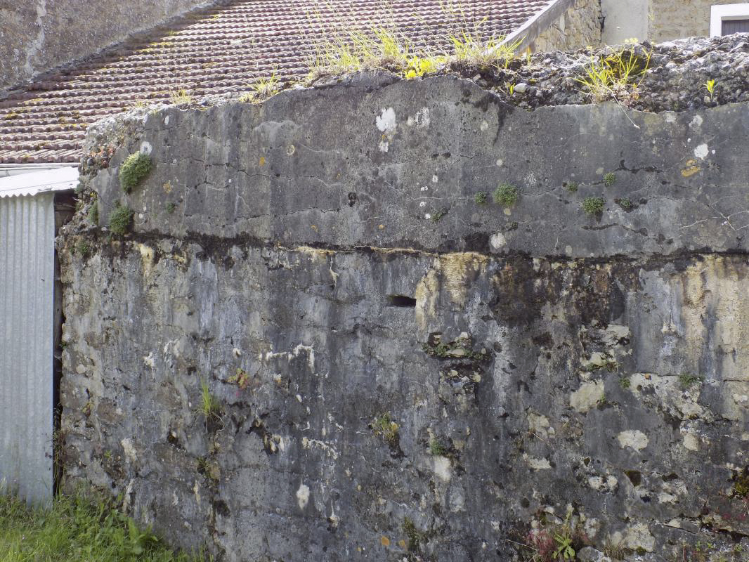Ligne Maginot - B7 - LA FERTE EST - (Blockhaus pour arme infanterie) - Créneau mitrailleuse de droite (muré) - R Tucker