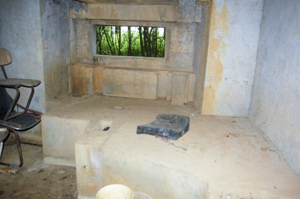 Ligne Maginot - LE GOUTY - (Blockhaus pour canon) - Intérieur de l'ouvrage - Christian RICHON/devoitine520