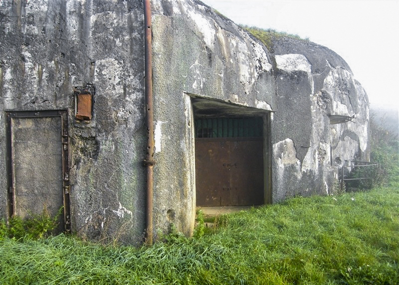 Ligne Maginot - MY2 - VILLY EST - (Casemate d'artillerie) -  - Jean-Louis AUBLET & Sylvie MAINGUIN