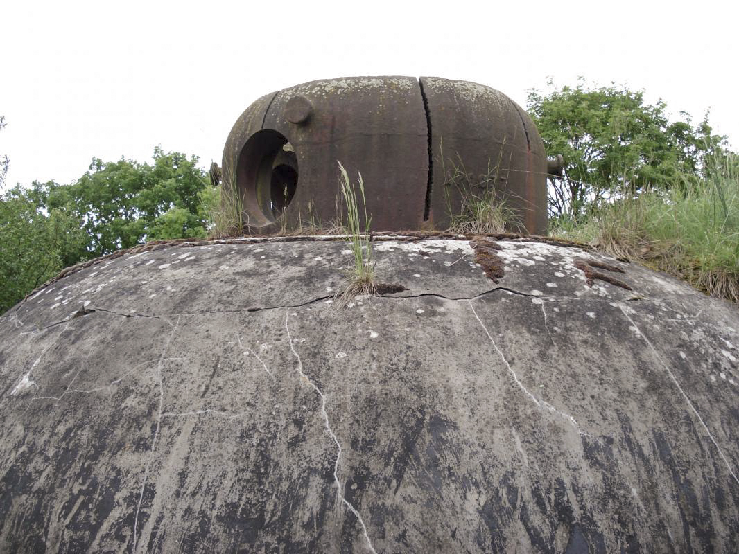 Ligne Maginot - MY8 - LAITERIE - (Casemate d'artillerie) -  - R Tucker