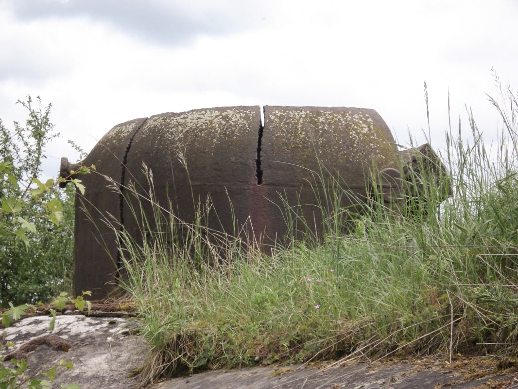 Ligne Maginot - MY8 - LAITERIE - (Casemate d'artillerie) -  - R Tucker
