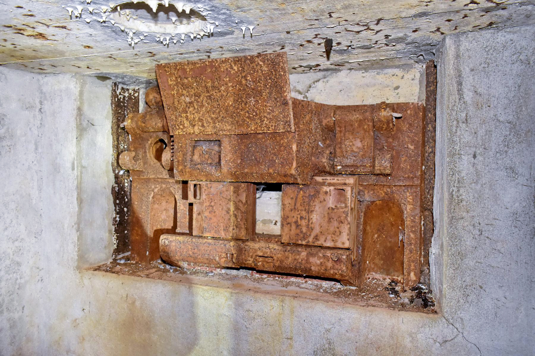 Ligne Maginot - MY10 - (Blockhaus lourd type STG / STG-FCR - Double) - Trèmie Pamart-Lemaigre utilisé en observation. - D.Froehly