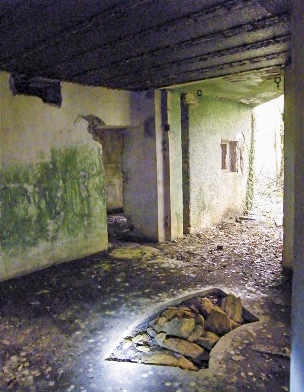 Ligne Maginot - My13 - VILLECLOYE (Casemate d'artillerie) - Casemate d'artillerie pour 1 x 75 - Jean-Louis AUBLET & Sylvie MAINGUIN