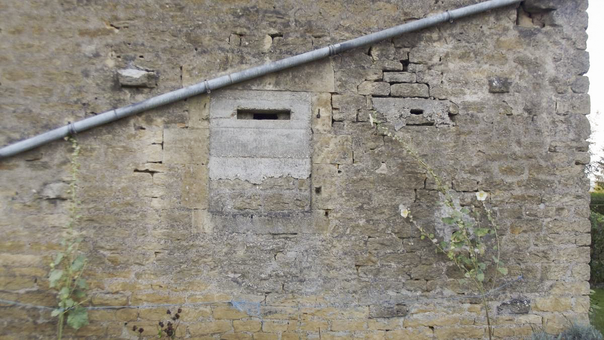 Ligne Maginot - B11 - PASSAGE à NIVEAU - (Blockhaus pour arme infanterie) - Créneau FM vers la Croix Simon  - David HARMAND
