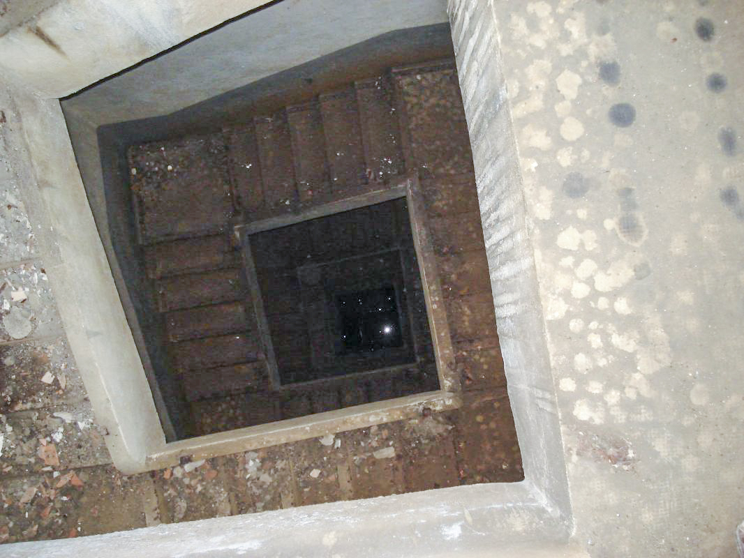 Ligne Maginot - SAPOGNE - (Ouvrage d'infanterie) - Puits de escalier - R Tucker