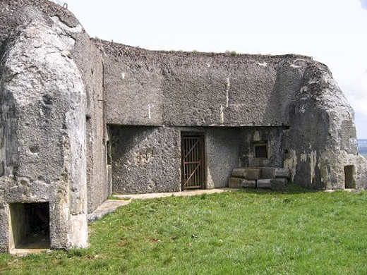 Ligne Maginot - THONNE LE THIL - (Casemate d'infanterie - Double) - Façade arrière - AALMA - www.lignemaginot.com