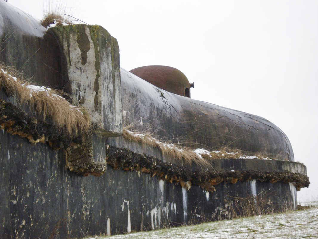 Ligne Maginot - THONNELLE - (Ouvrage d'infanterie) - Bloc 1
La cuvette de récupération des eaux de ruissellement  - R Tucker