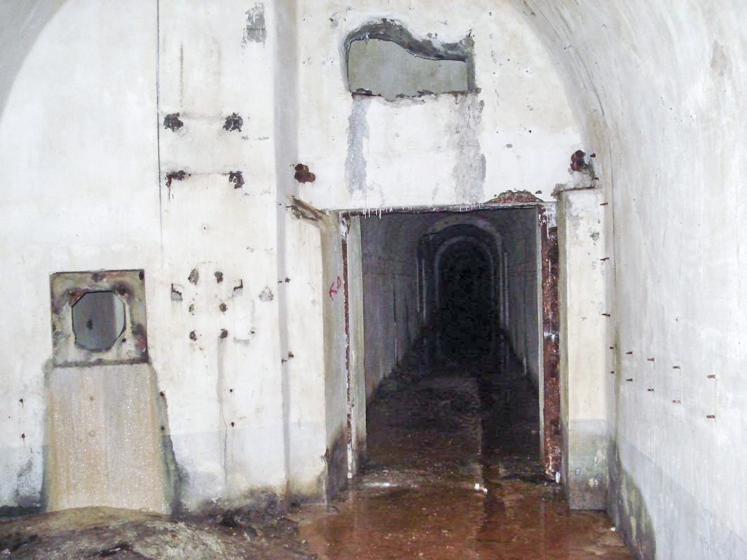 Ligne Maginot - THONNELLE - (Ouvrage d'infanterie) - Galerie et blockhaus - R Tucker