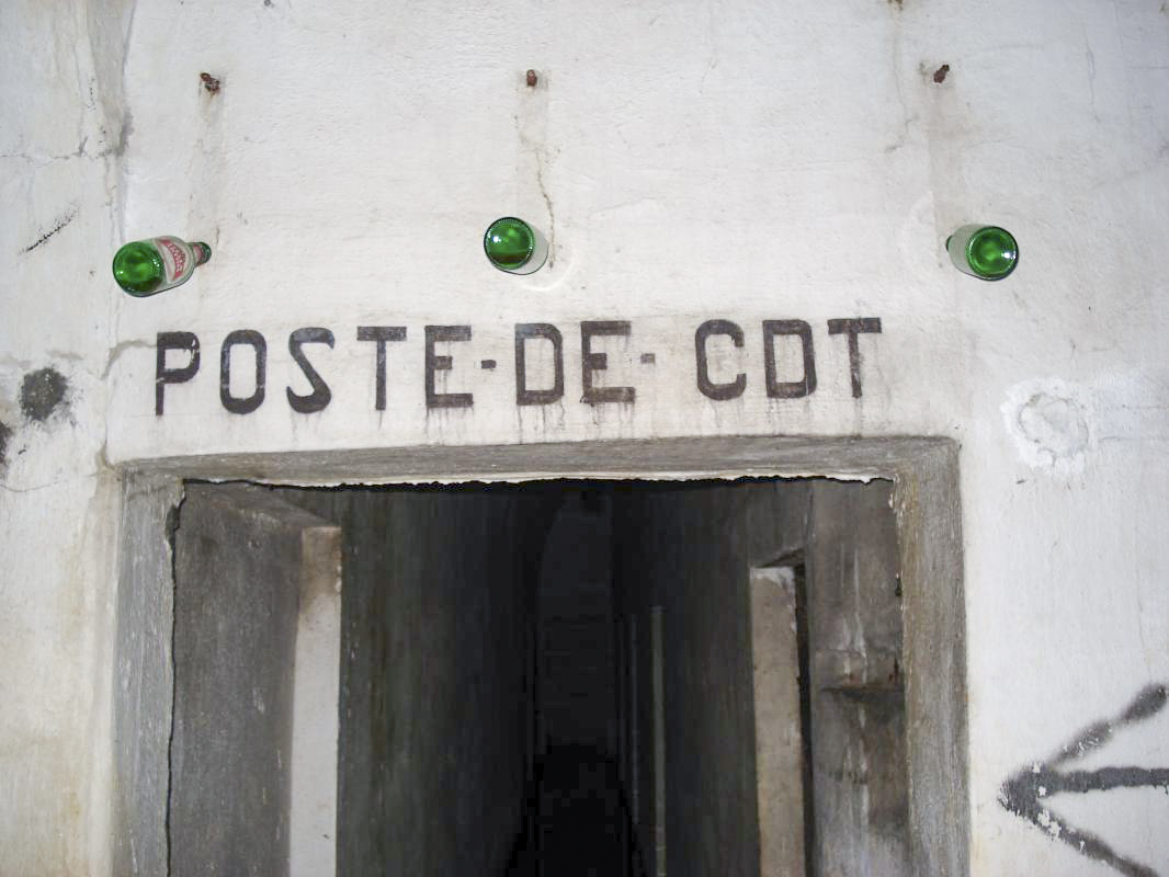 Ligne Maginot - THONNELLE - (Ouvrage d'infanterie) - Poste de Commandement - R Tucker