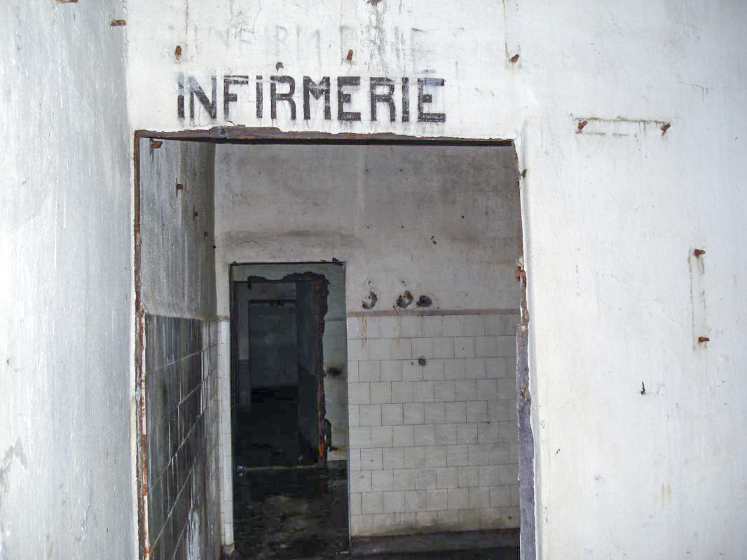 Ligne Maginot - THONNELLE - (Ouvrage d'infanterie) - Infirmerie - R Tucker