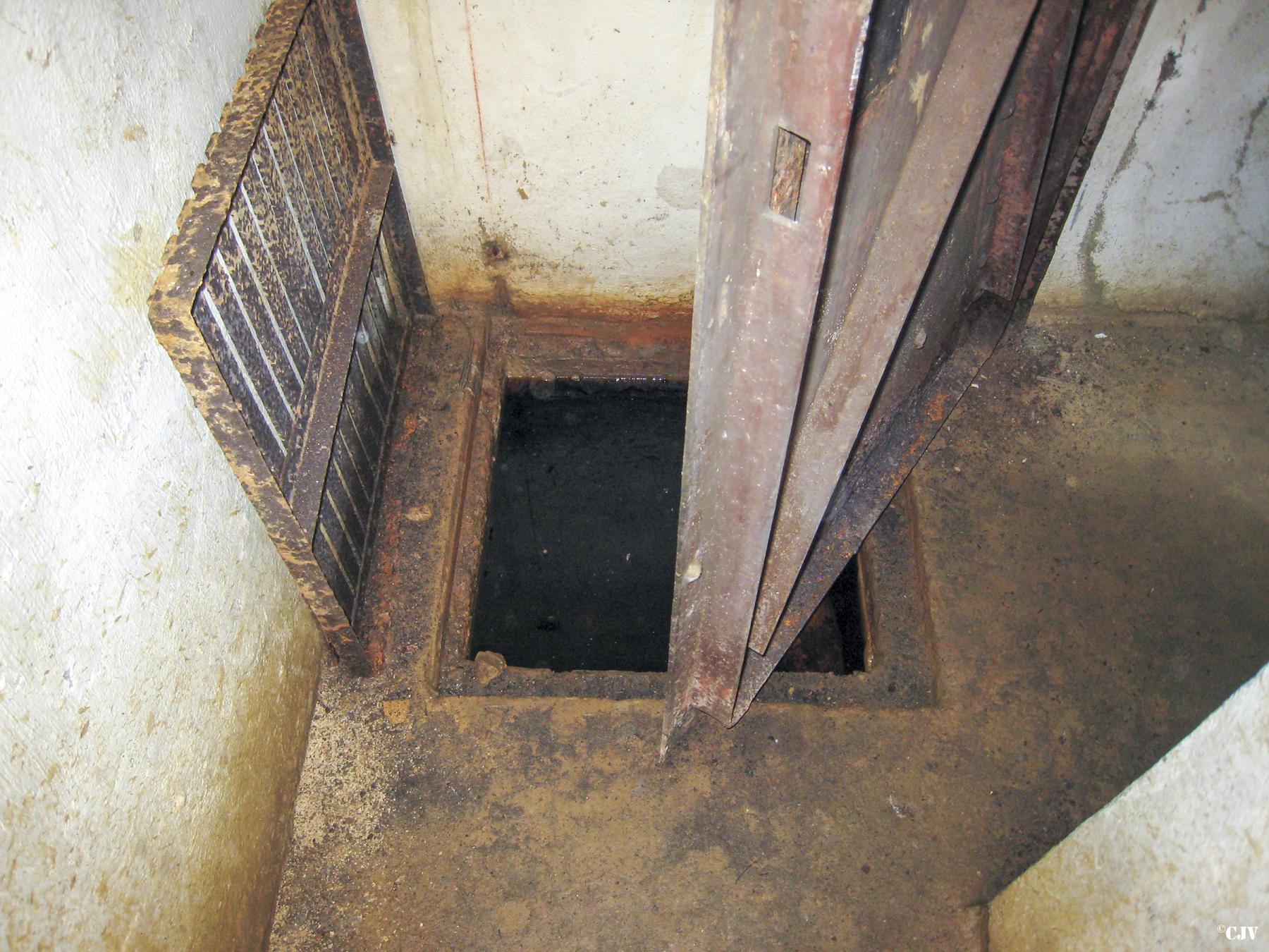 Ligne Maginot - 84 - (Chambre de coupure) -  - Lia VERMEULEN