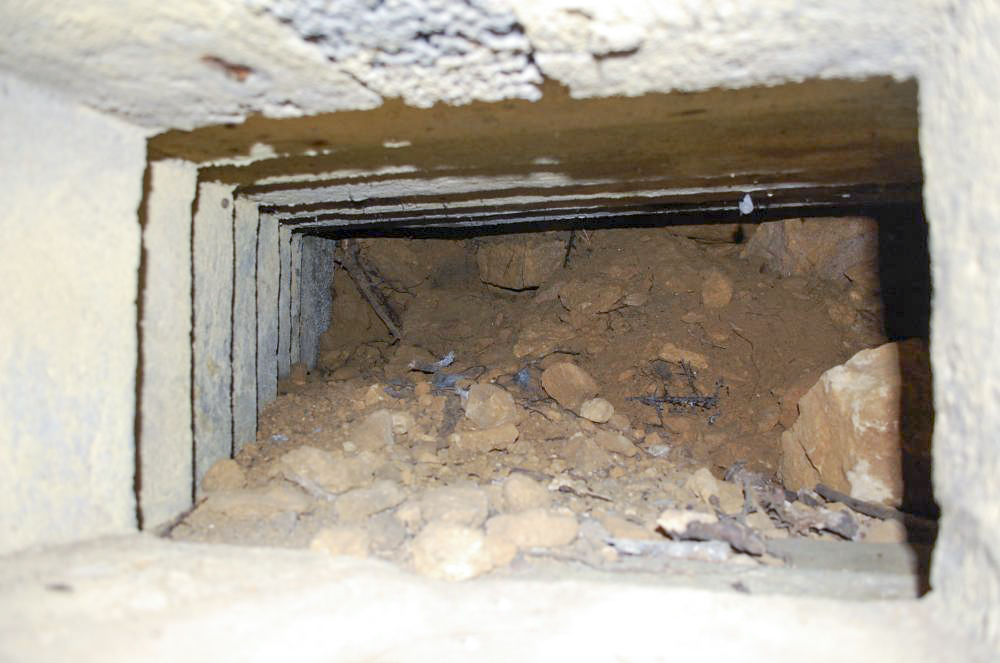 Ligne Maginot - K - (Blockhaus pour arme infanterie) - Créneau obstrué - Christian RICHON/devoitine520