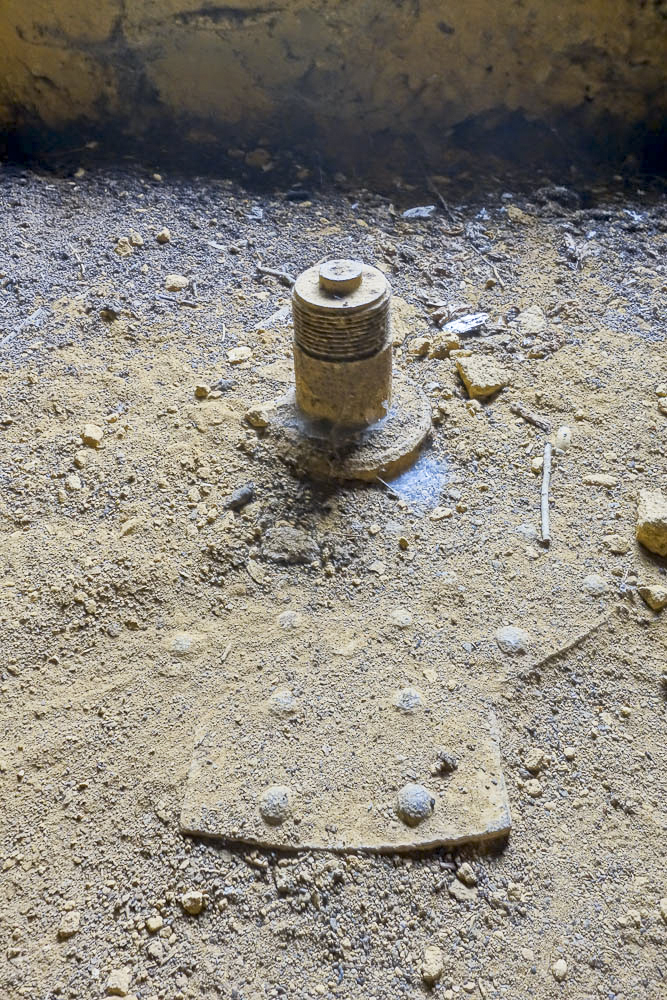 Ligne Maginot - LA HIGNY - (Casemate d'artillerie) - Pivot pour une pièce de 75 - Michel Teiten
