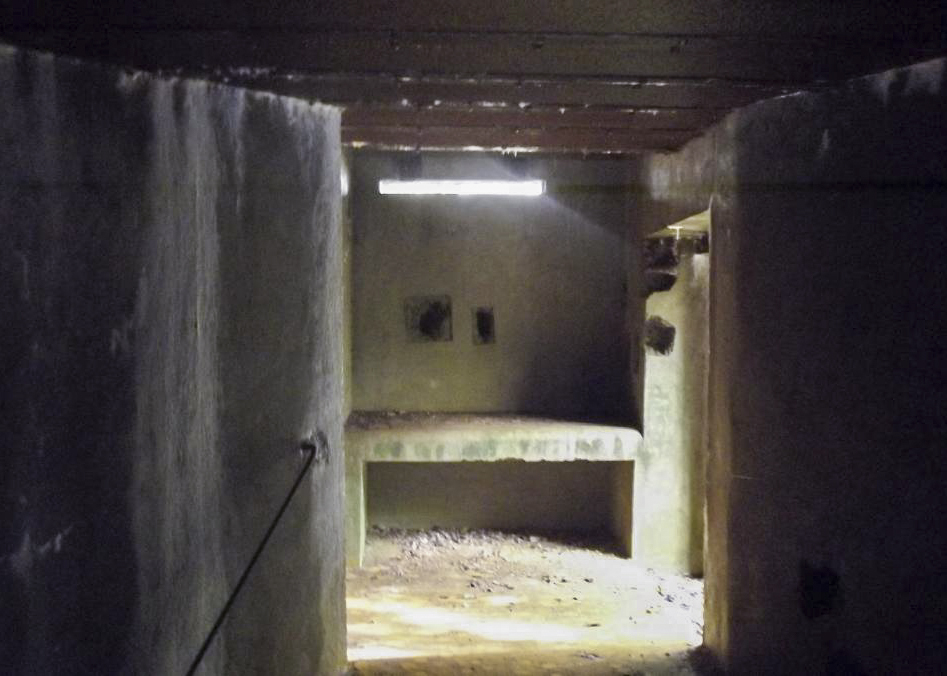 Ligne Maginot - LA HIGNY - (Casemate d'artillerie) - Créneau observatoire - d