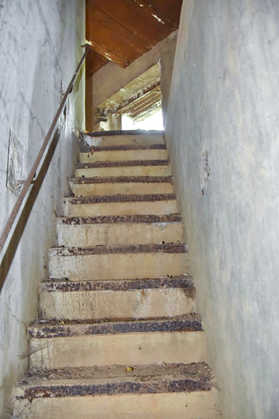 Ligne Maginot - LA HIGNY - (Casemate d'artillerie) - Escalier - D.Froehly