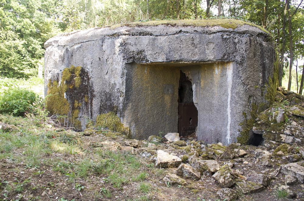 Ligne Maginot - MB20 - (Blockhaus pour arme infanterie) - L'entrée - Christian RICHON / Devoitine520