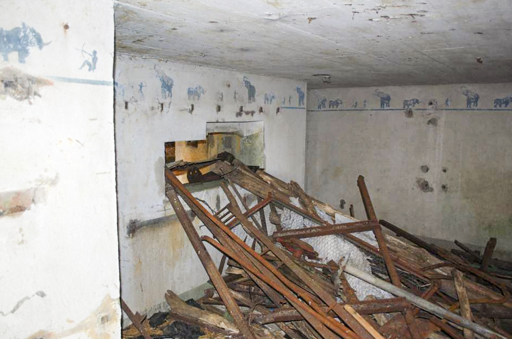 Ligne Maginot - MB21 - (Blockhaus pour canon) - A l'intérieur. - Christian RICHON/devoitine520