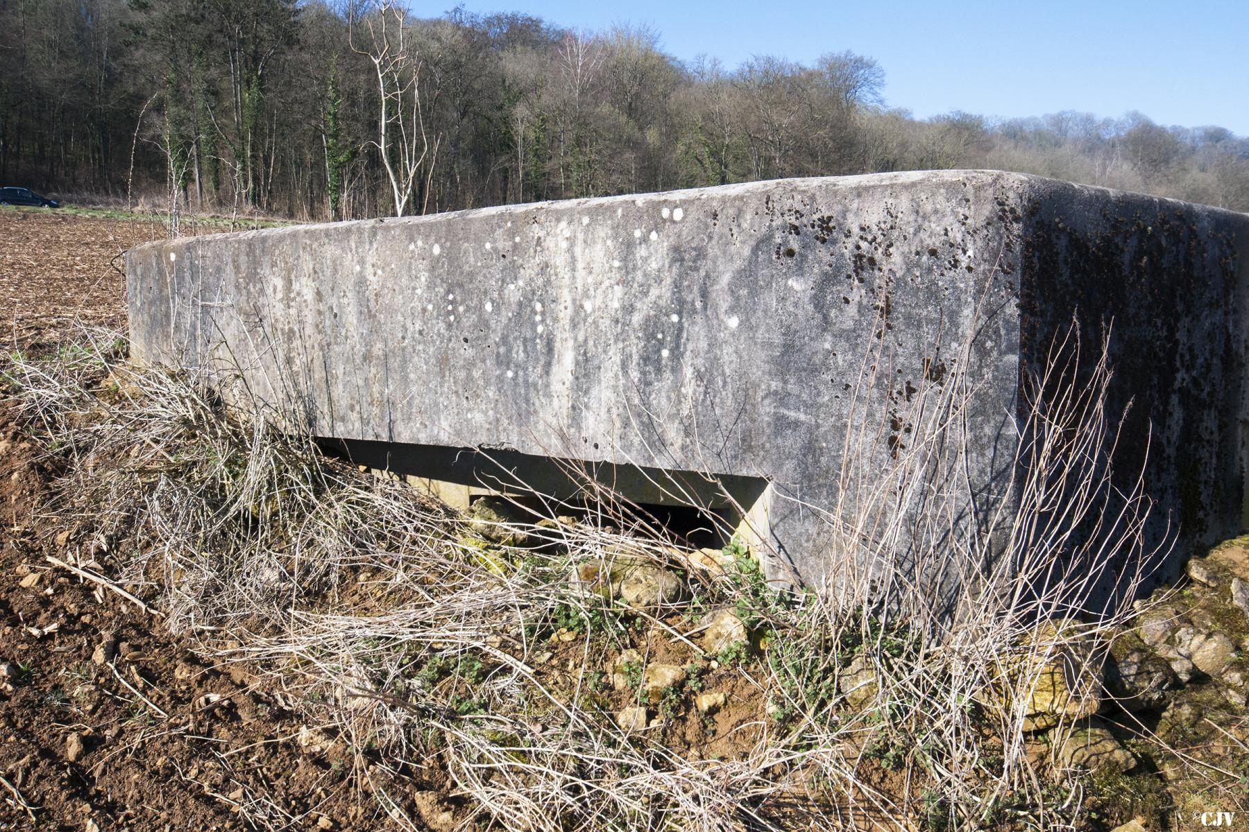 Ligne Maginot - MB30 - (Blockhaus pour arme infanterie) - Flanc Est - Lia VERMEULEN