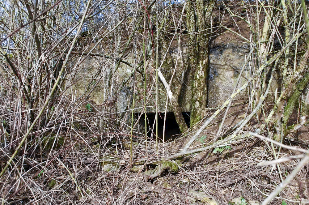Ligne Maginot - MB35 - LA GRAVETTE - (Blockhaus pour arme infanterie) - Créneau de tir - Christian RICHON / Devoitine520