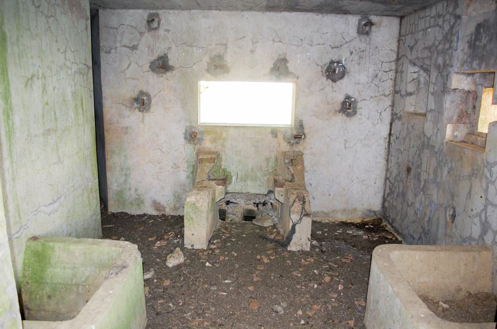 Ligne Maginot - MB151 - (Blockhaus pour canon) - Emplacement pour le canon - Christian RICHON/devoitine520