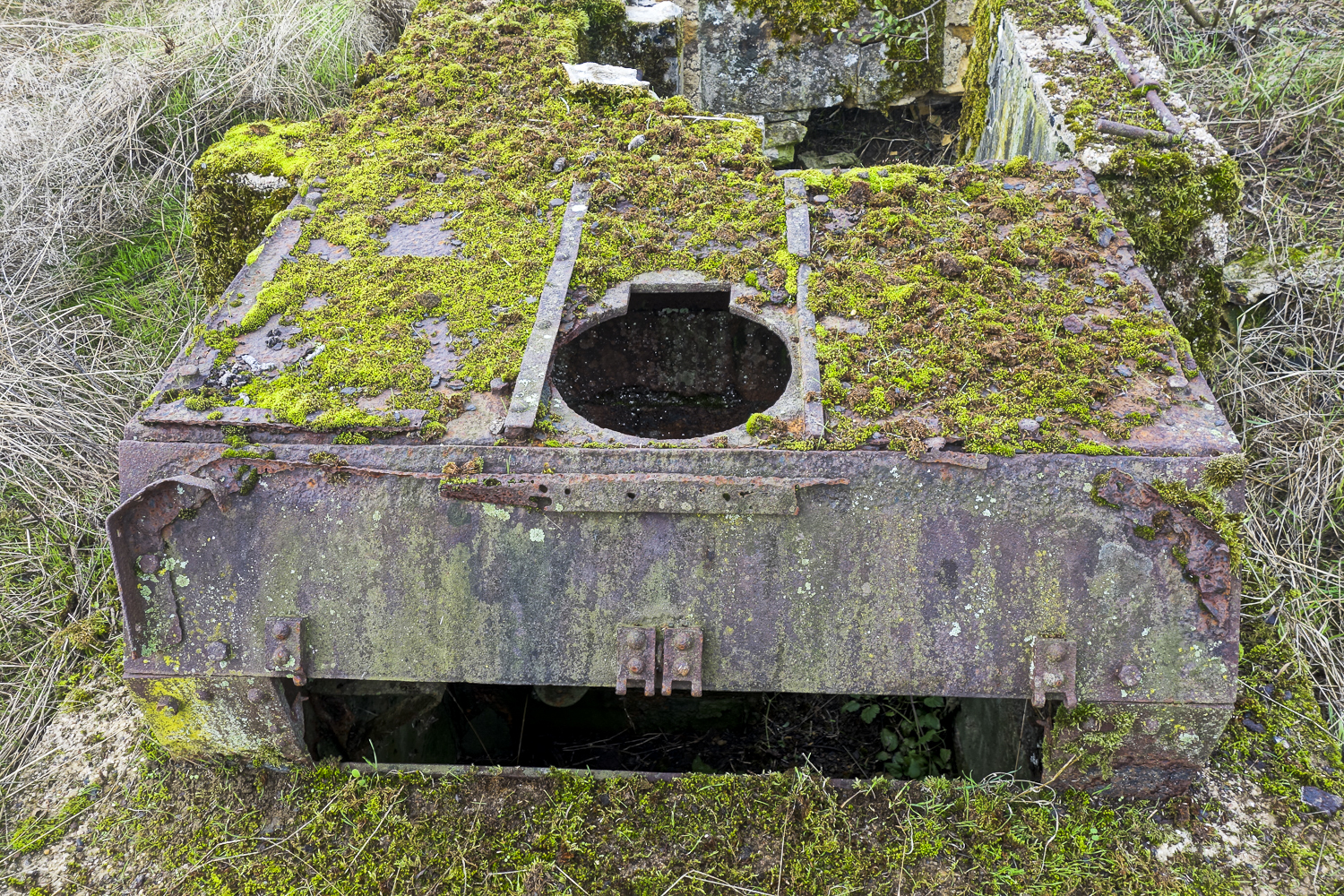 Ligne Maginot - MO4 - LA GRAVETTE - COTE 317 - (Observatoire d'artillerie) - Gros plan de la guérite - Michel Teiten