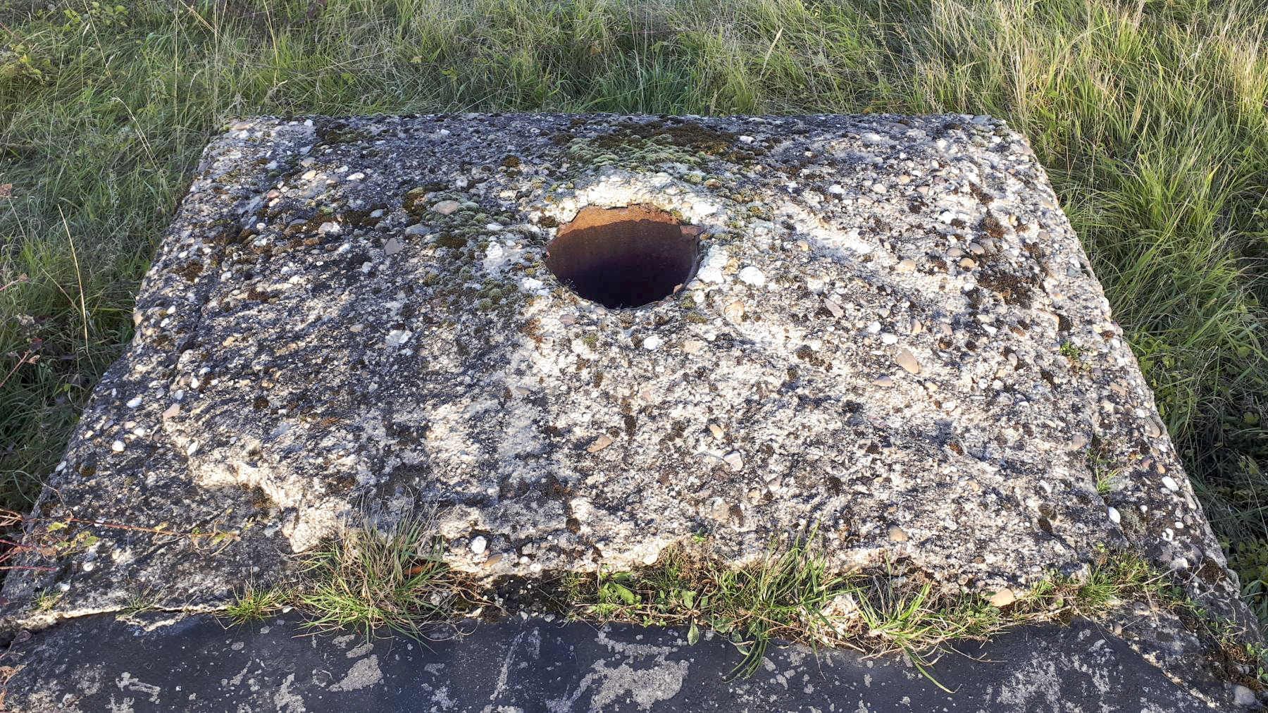 Ligne Maginot - COTE 400 - (Observatoire d'artillerie) - Orifice périscopique  - Gregory Fuchs