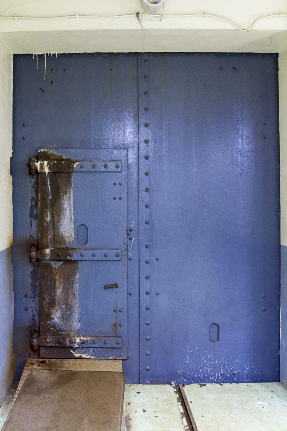 Ligne Maginot - FERMONT - A2 - (Ouvrage d'artillerie) - Entrée munitions
Porte blindée roulante intérieure - Michel Teiten
