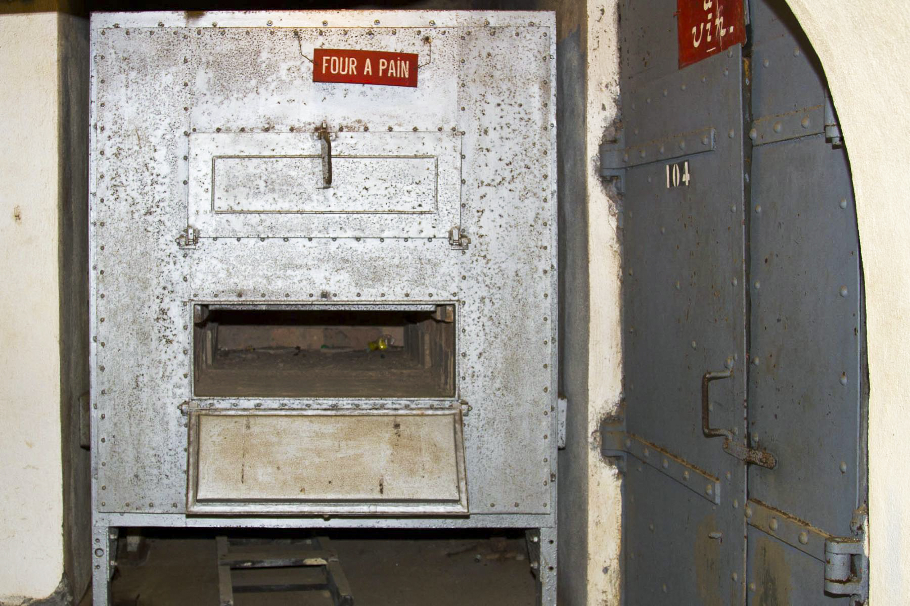 Ligne Maginot - FERMONT - A2 - (Ouvrage d'artillerie) - Four à pain et cave à vins - Michel Teiten