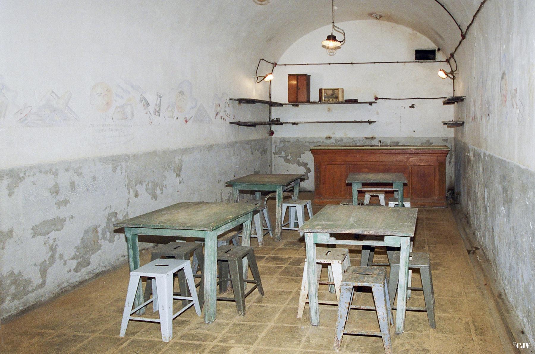 Ligne Maginot - FERMONT - A2 - (Ouvrage d'artillerie) - Foyer de la troupe - Lia VERMEULEN
