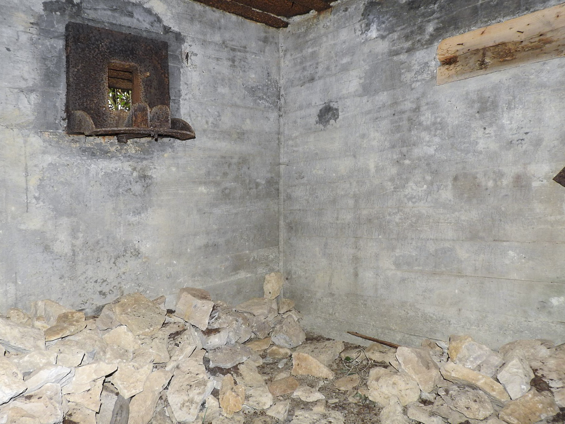 Ligne Maginot - ROUY 1 - (Blockhaus pour arme infanterie) - La chambre de tir. - STENGER Mathieu